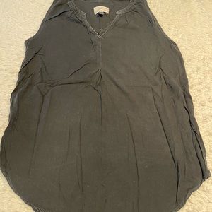 Universal Thread XS tank. Vintage blue/dark grey color